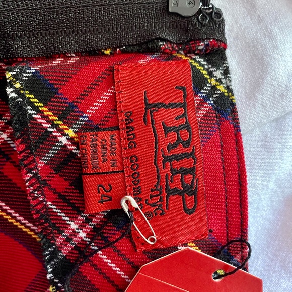 🥀🎄TRIPP NWT pleated plaid schoolgirl skirt, goth, emo 🖤, punk, plus size - Picture 3 of 16